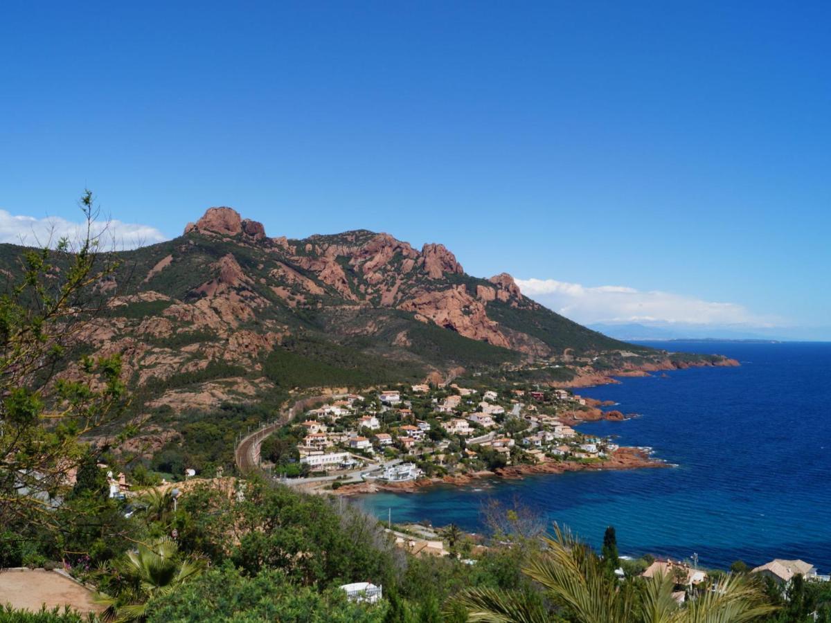 Villa In Antheor With Private Swimming Pool Saint-Raphaël Buitenkant foto